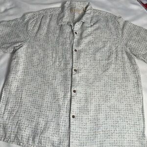 ~3 for $20~ Men’s Island Republic silk linen blend shirt